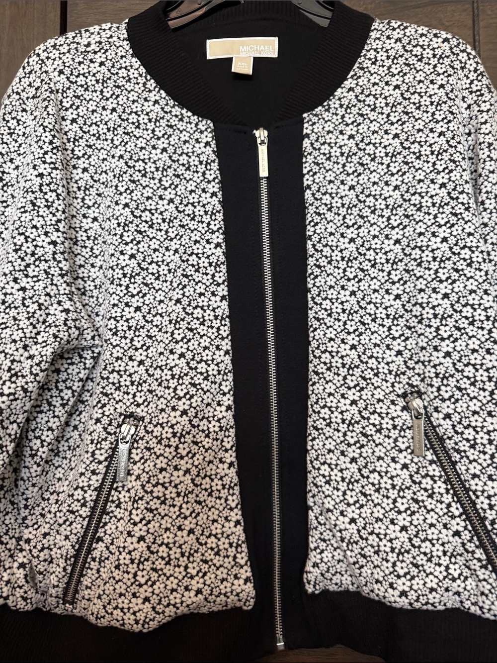 Michael Kors Black & White Floral Zip-Front 21”Pit To Pit Size XXL
